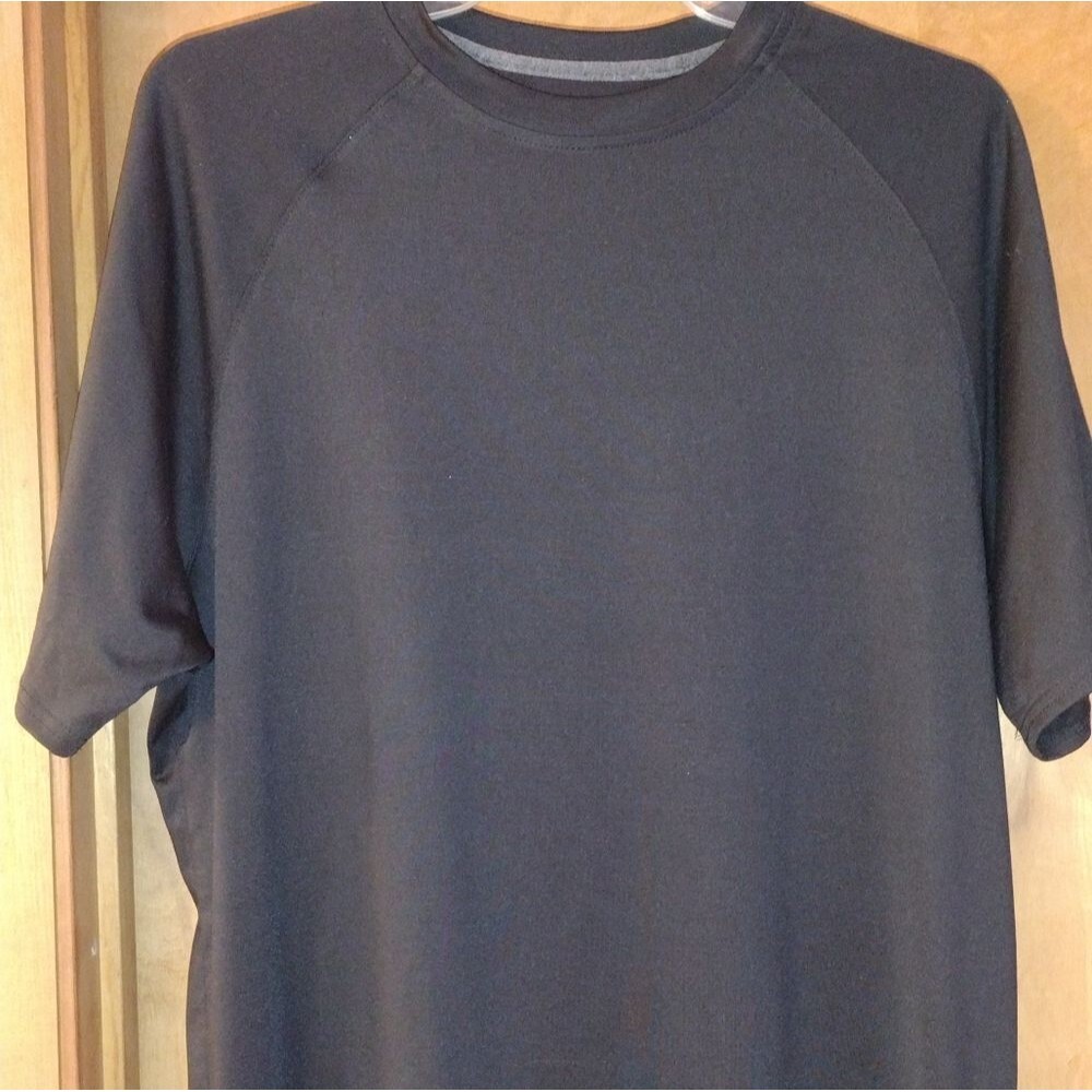 🙂Mens BCG Small Black Performance Tee Shirt